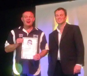 Grant O'Leary, Cats, accepts the Cats Quality Club Program Award from Andrew Knott AFL NSW/ACT